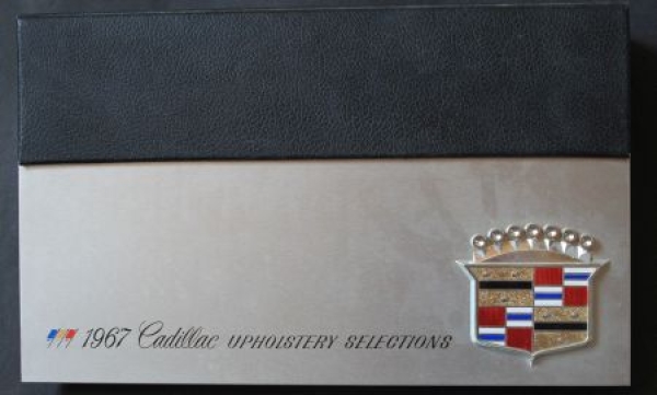 Cadillac Modelprogram Color and Upholstery in 2 aluminium Dealer-Leathermaps with Metallogo (2369)